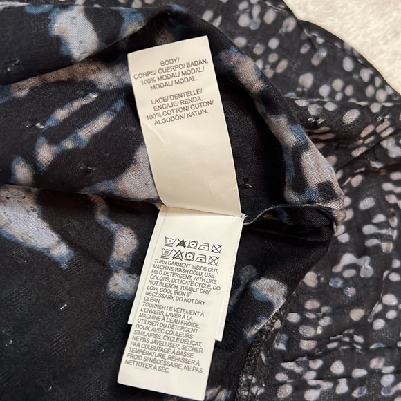 Lucky Brand Batik Inspired V-Neck Top, Navy-Mulit, L - Picture 6 of 8